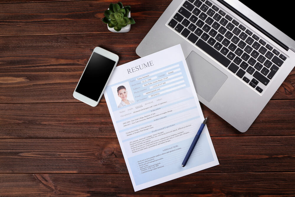 What Should Be On Your Resume For A Massage Therapist Job?